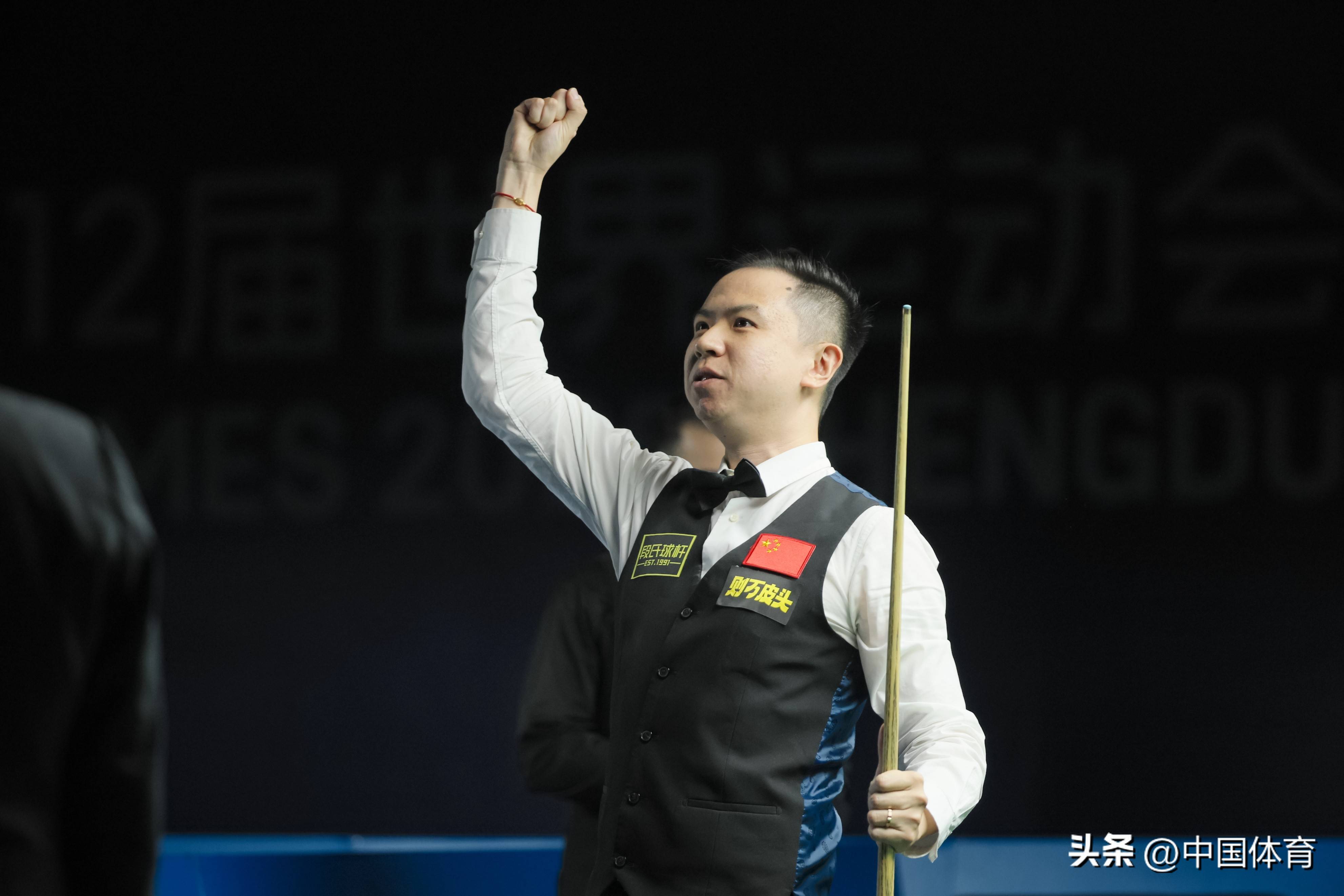 而更令人振 而更令人振