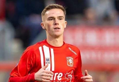 化球员之间 化球员之间