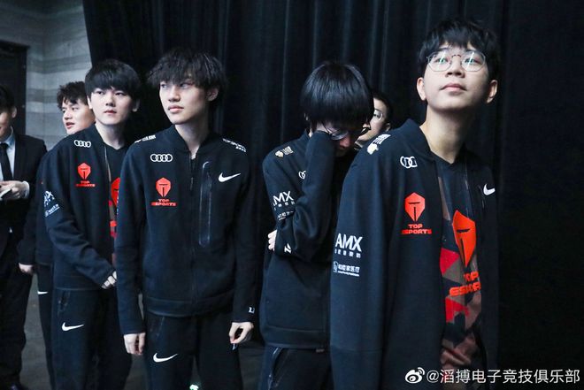 面对强大的 面对强大的