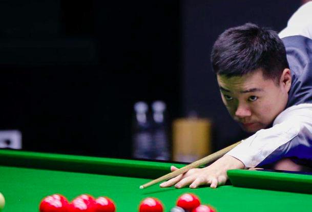 中场和边路 中场和边路