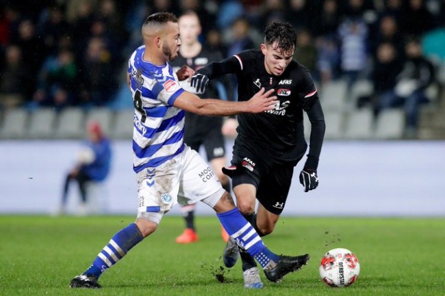 让我们拭目 让我们拭目