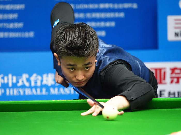 据对手情况 据对手情况