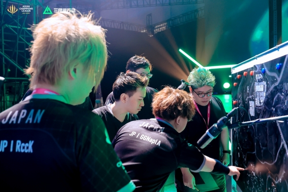 际赛场上脱 际赛场上脱