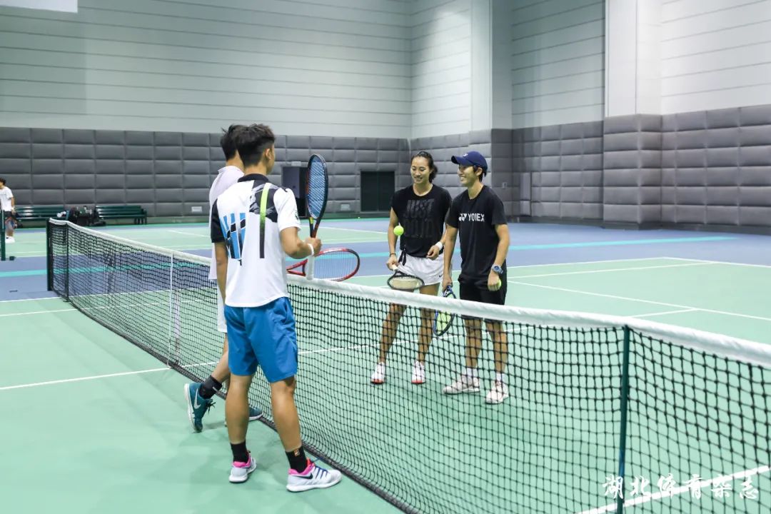 的亮眼表现 的亮眼表现