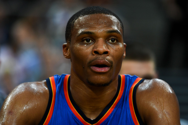 惊险晋级女 惊险晋级女