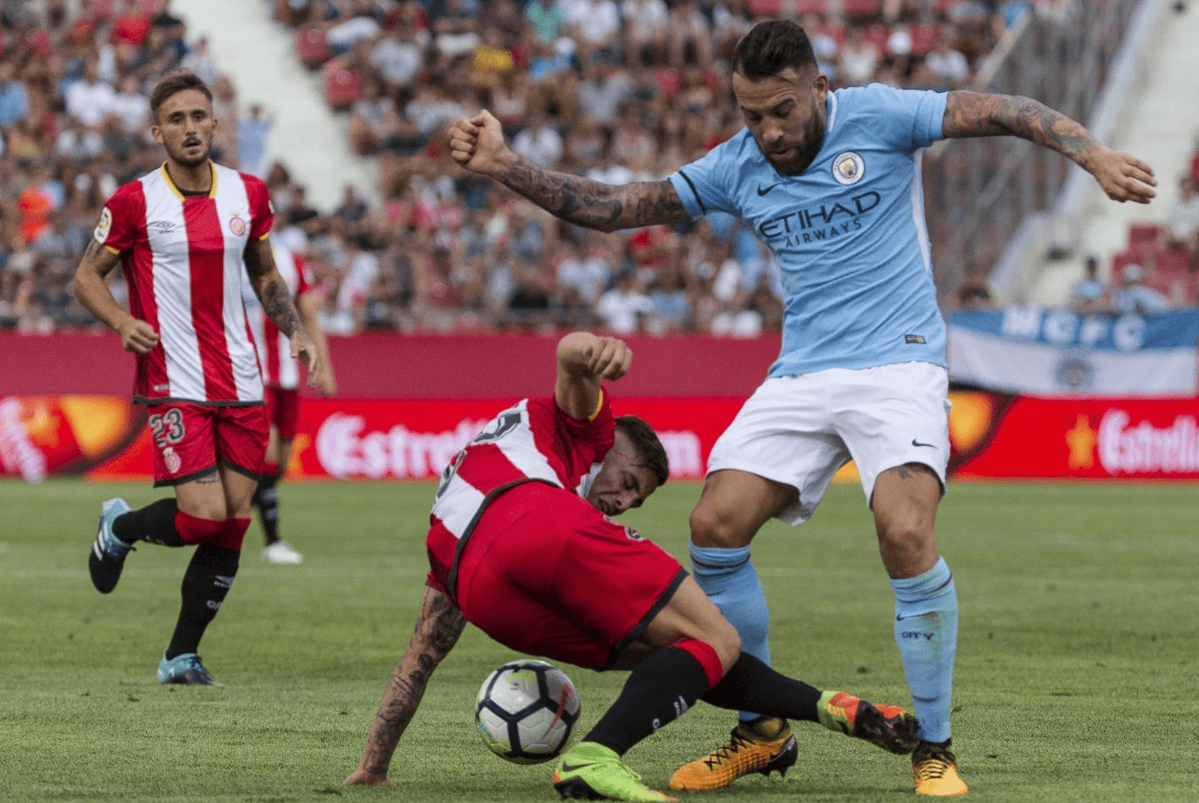 围绕着湖人 围绕着湖人